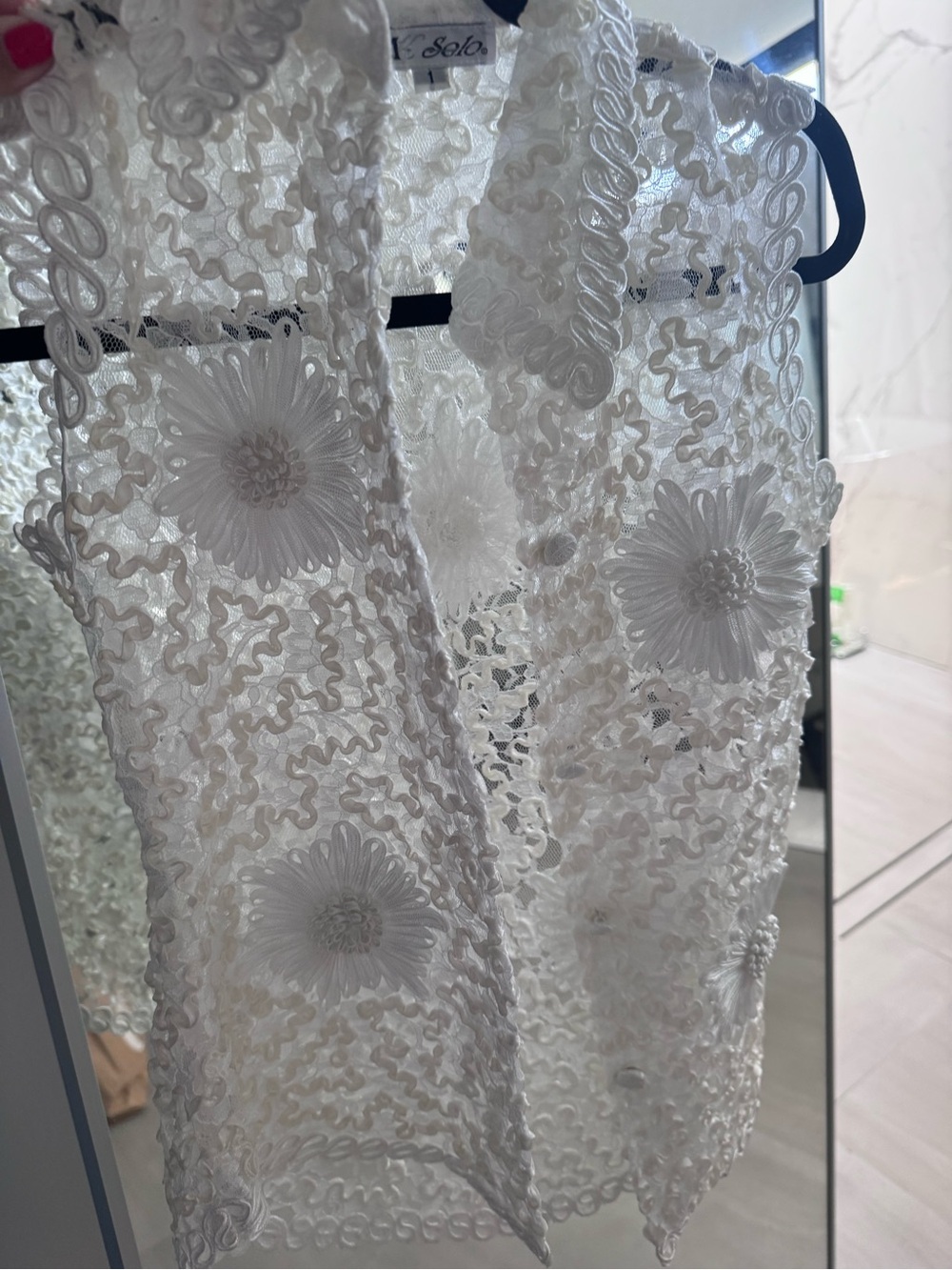 solo White Lace Floral Overlay Vest